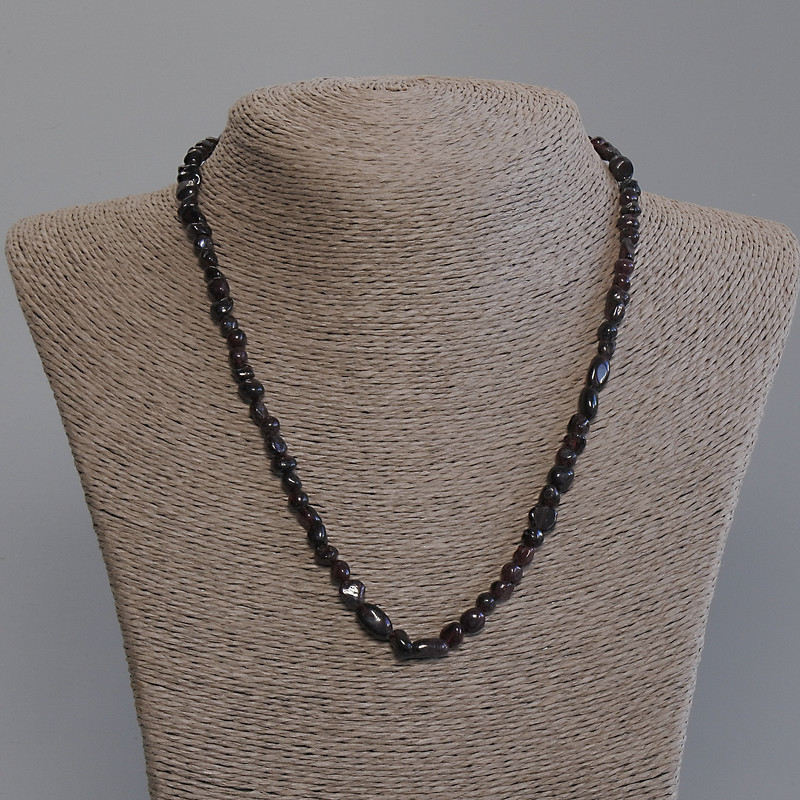 Garnet Faceted Bead Necklace, 5-7×5-7 mm diameter, length 45 mm, with clasp