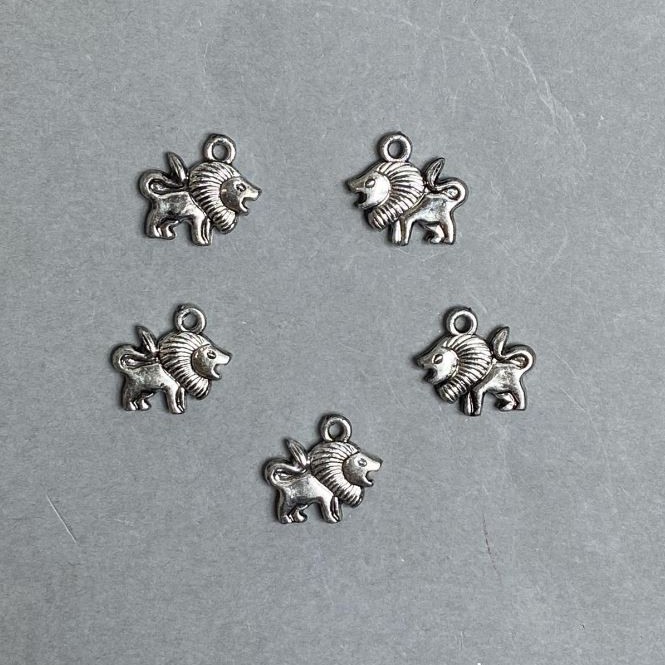 CLEARANCE! Packaging 0.5 kg Findings Pendant Lion plastic color dark silver, sizes 16x16x3mm± hole diameter about 2.3mm
