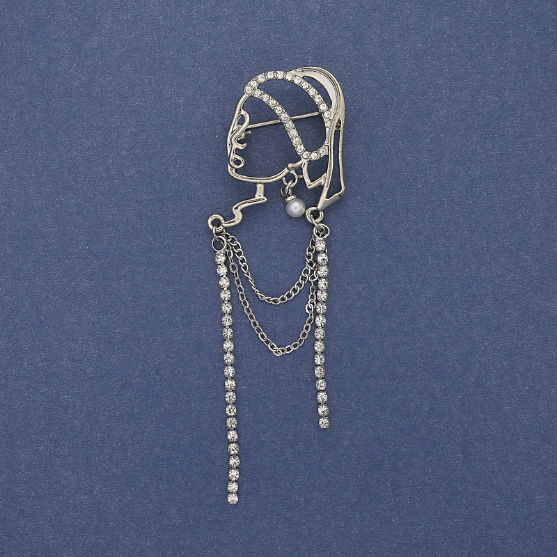 Brooch: Girl with Pearl Earrings, White Rhinestones, Silver Metal 85x24mm+