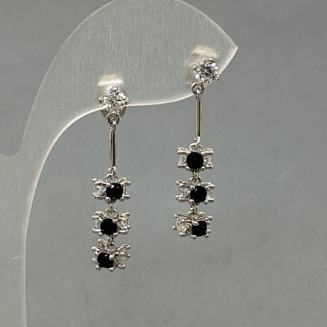 Xuping Earrings with Black Zircon, length 30mm±, thickness 6mm±, rhodium
