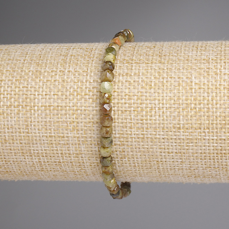 Grossular Garnet Beaded Cubic 4x4mm, 18cm Stretch Bracelet