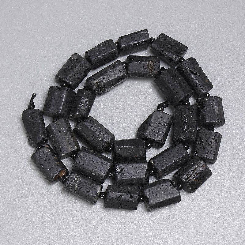 Turmaline Sherlock Cut Beads 13-15×9-10 mm ±, seed beads 3 mm ±, length 39 cm ± on thread