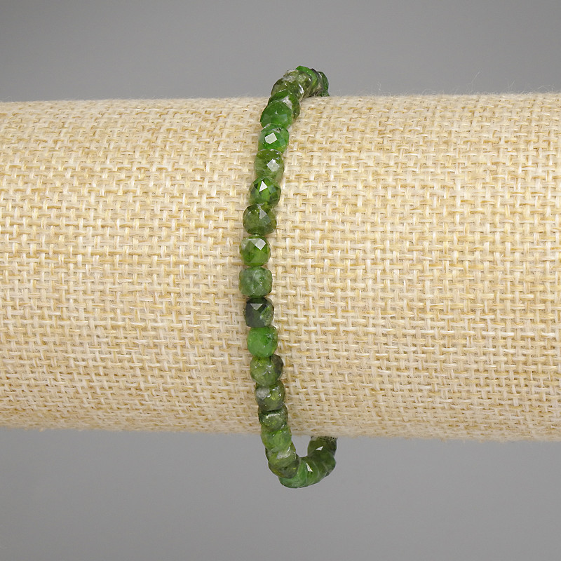 Diopside Bead-Style Bracelet with Faceted Cubes, 4.5×4.5 mm, chain 18 cm stretch