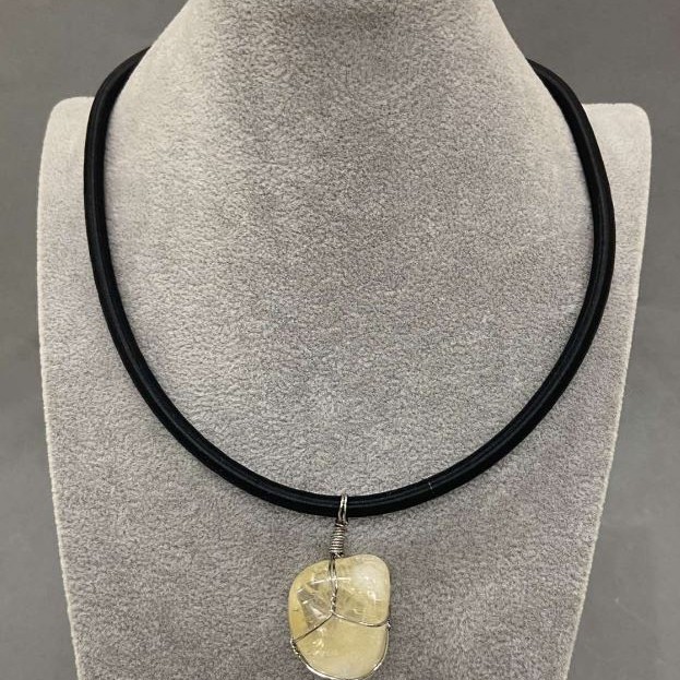 Pendant Citrine in Braided 20×30(±)mm on rubber cord, braid with 5mm diameter + -, length 45cm+5cm chain
