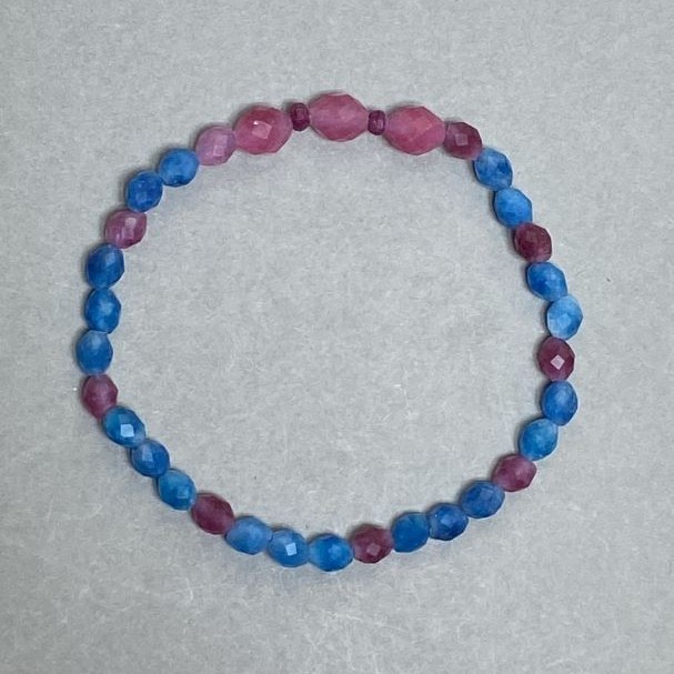 Bracelet with Turmaline (Turmaline) faceted beads 8x6mm+- 6x5mm+- Apatite bead 6x5mm+-, length 18cm stretch