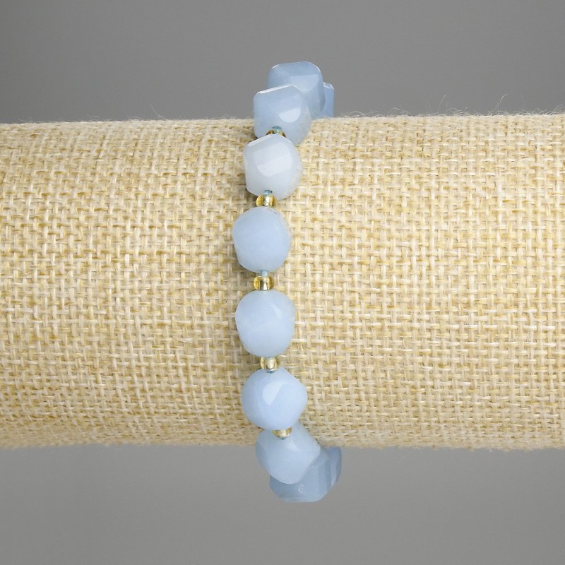 Bracelet Aquamarine Faceted Diamond-Shaped, diameter 10x9mm±, 3mm+ seed beads, length 18cm±, elastic