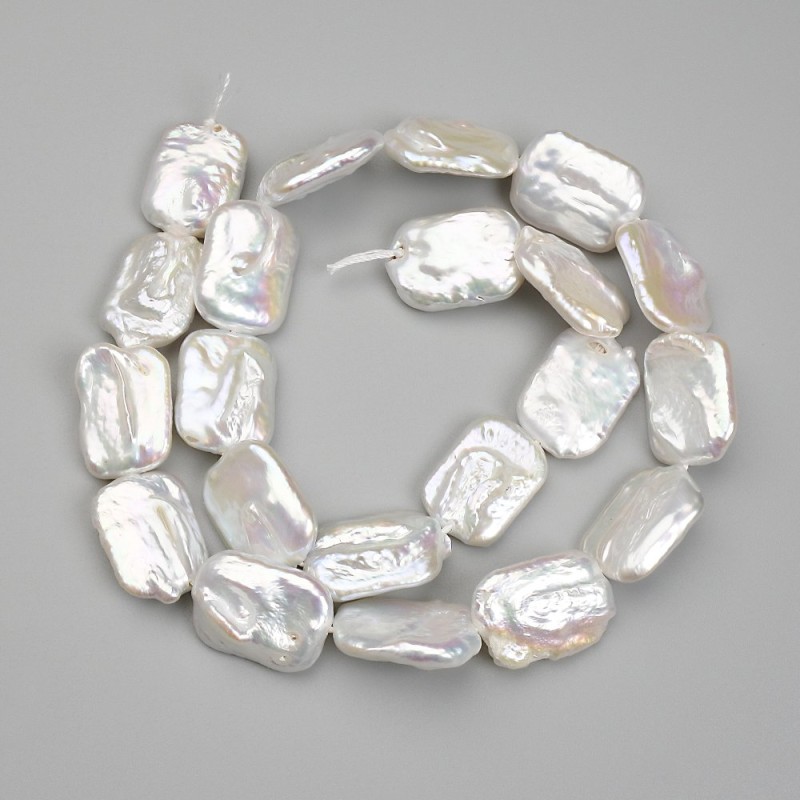Baroque pearls with petrol tone, 18x12.5–13.5 mm, 5-13.5 mm +-, length 38 cm+-