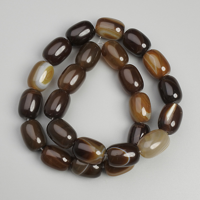 Agate Barillo Beads, 15x12mm diameter, 38cm string on thread