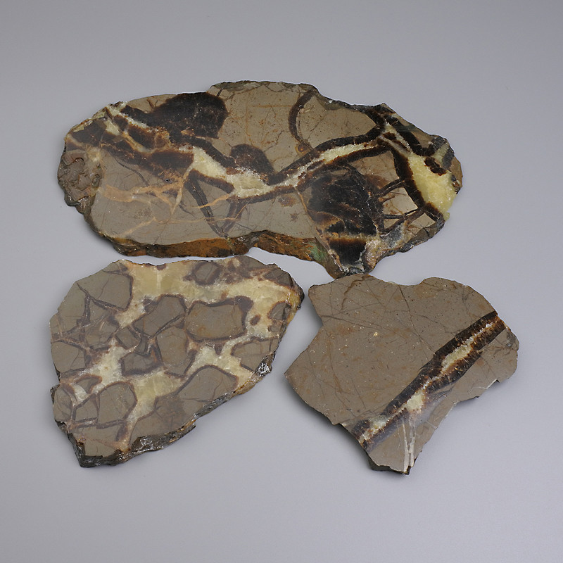 Souvenir plate made of septarian natural stone 113x90x10 (assorted sizes) (Price per 100 g)