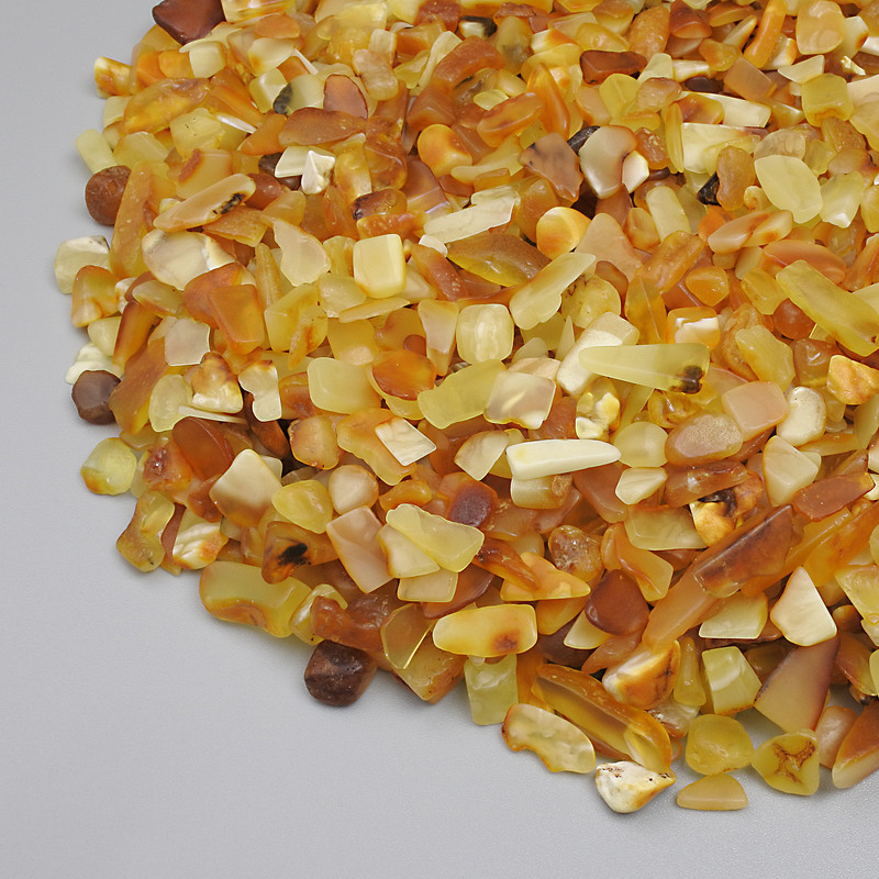 Natural Amber Chip Without Hole 4-12×3-7mm+- (per 100g+-)