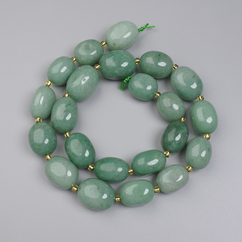 Jade Beads, Faceted, on Thread, 14–18×12–14 mm, + 3 mm seed beads, 40 cm length