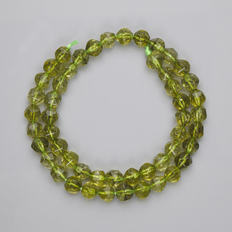 Chrysoprase Beads – Multisided, 7–7.5 mm diameter, 5×7–7.5, 36 cm length on thread