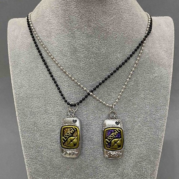 Pair Friendship Pendants, length 48 cm +-/-, pendant diameter 40×20 mm +