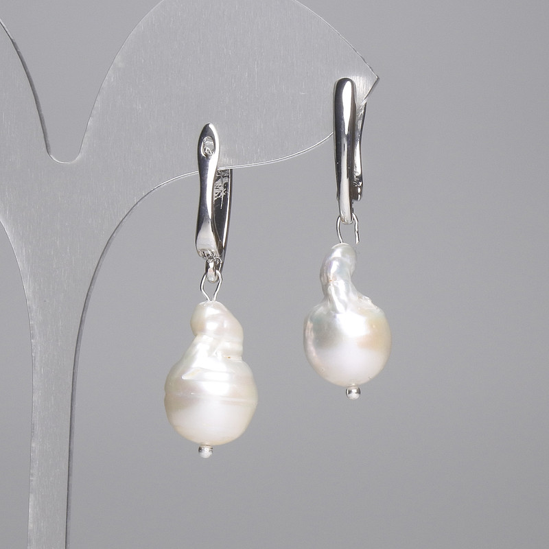 Baroque Pearl Earrings 18x11mm +-, length 42mm+-