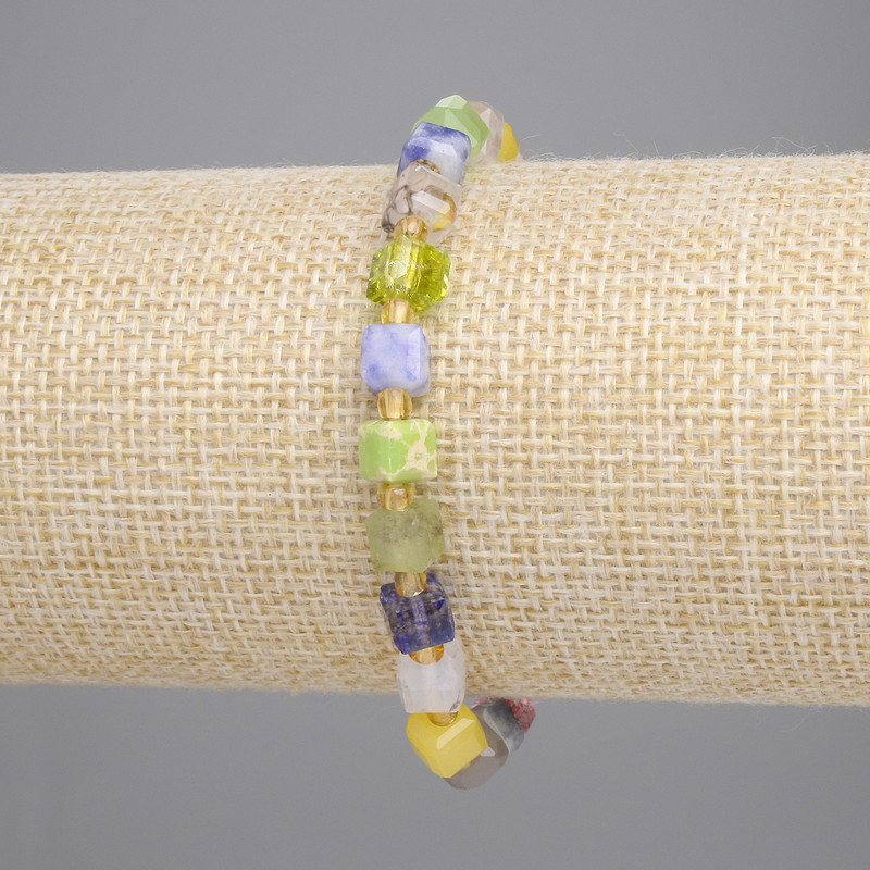 Bracelet Assortment (Jasper, Agate, Tourmaline) faceted cube 6x6mm +-, length 18cm stretch