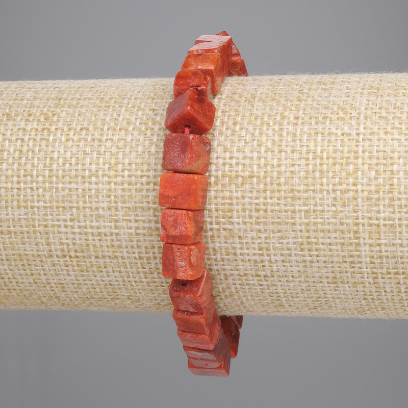 Sponge Coral Cube Beaded Bracelet 7 mm, 5×7-7, 5mm +-, length 7.5 in (18 cm) stretch