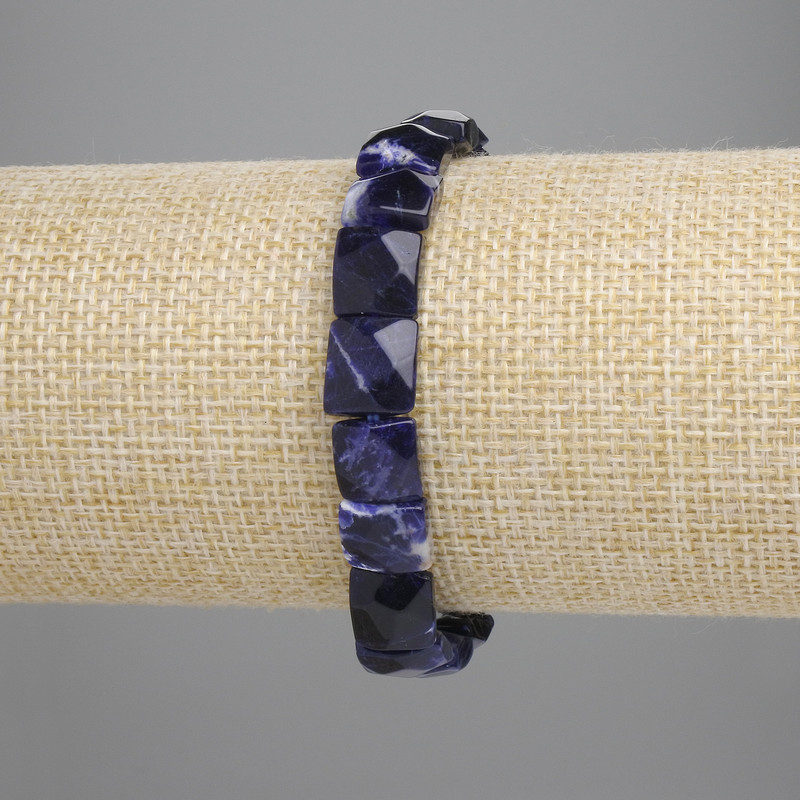 Sodalite Beaded Bracelet, square-cut stones, 5–10x8–10 mm, 18 cm adjustable stretch