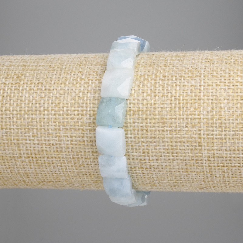 Aquamarine Beaded Bracelet, square-cut stones, diameter 9-9.5×9×9.5mm, 5mm±, length 18cm±, stretch