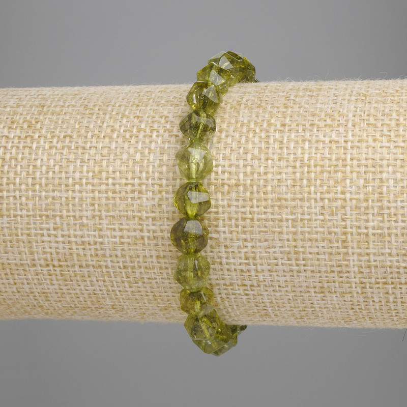 Chrysoprase Bracelet Geometric Facets, 7.5×7.5mm ±, 18cm ± stretch
