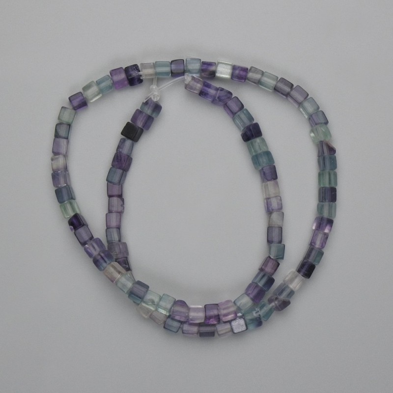 Fluorite Beads Cubes, 4×4 mm, ±, 38 cm± on thread