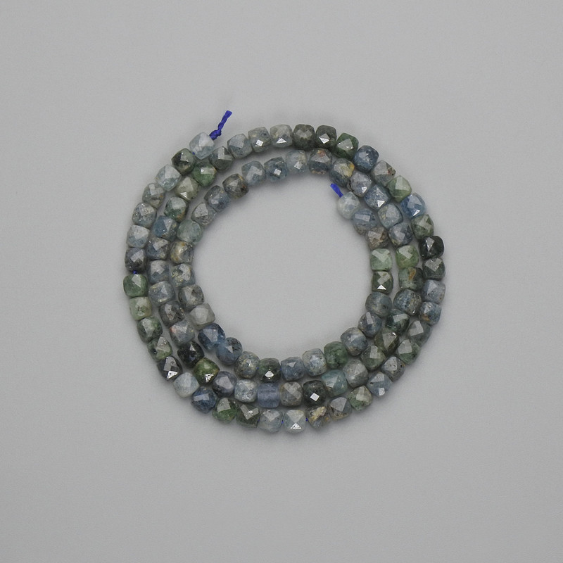 Turmaline Indigo Light Faceted Cube Beads 4x4mm+, on Thread, 39cm+ length