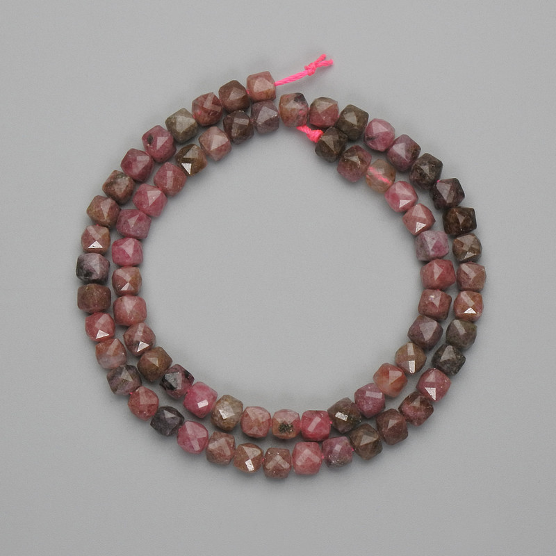 Rhodonite Beads Faceted Cube 5x5mm on Thread 37cm+