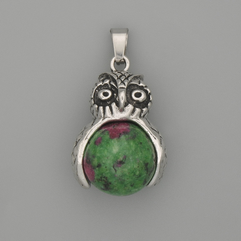 Owl Zoisite pendant in silvery metal, 30×20 mm diameter ±, length 37 mm ±