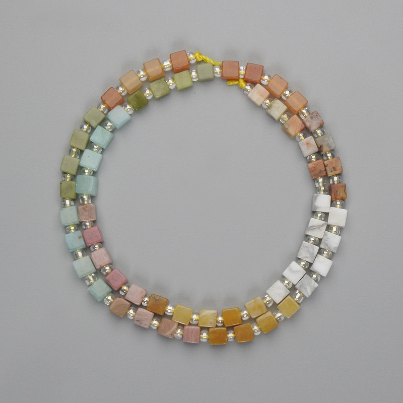 Assorted Beads Kaholong, Rhodonite, Jasper Cube 4x4mm± Beads 3mm±, Thread Length 38cm±