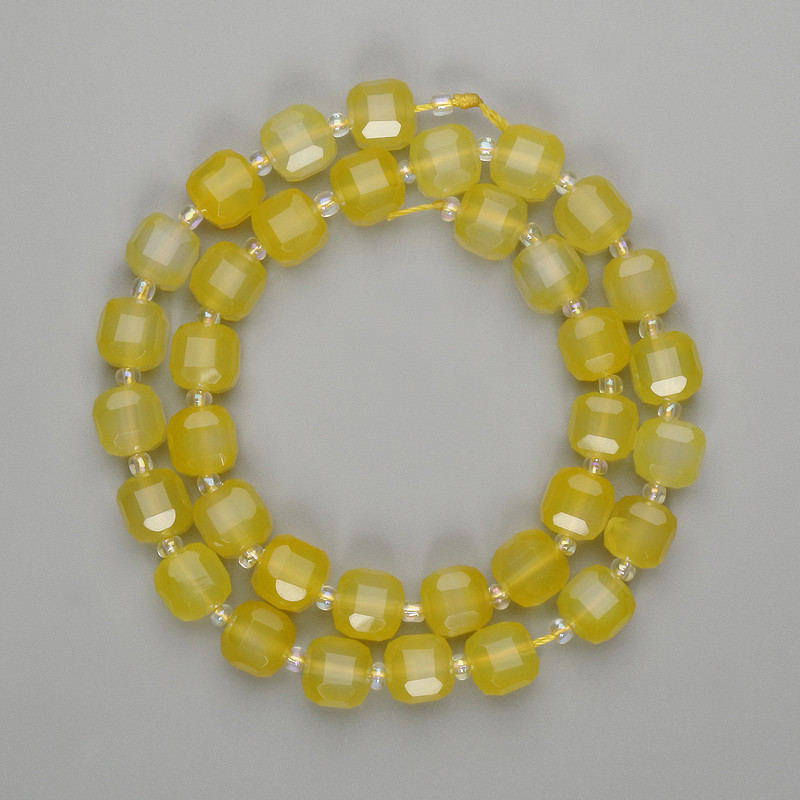 Yellow Agate Faceted Cube Beads 8x8mm+ Beads 3mm+- on a Thread 36cm+-