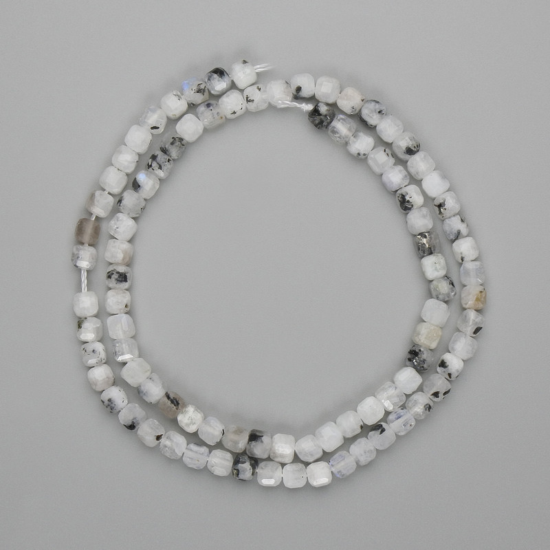 Adularia Beads Faceted Cube 4x4mm+-, length 38cm+- on thread