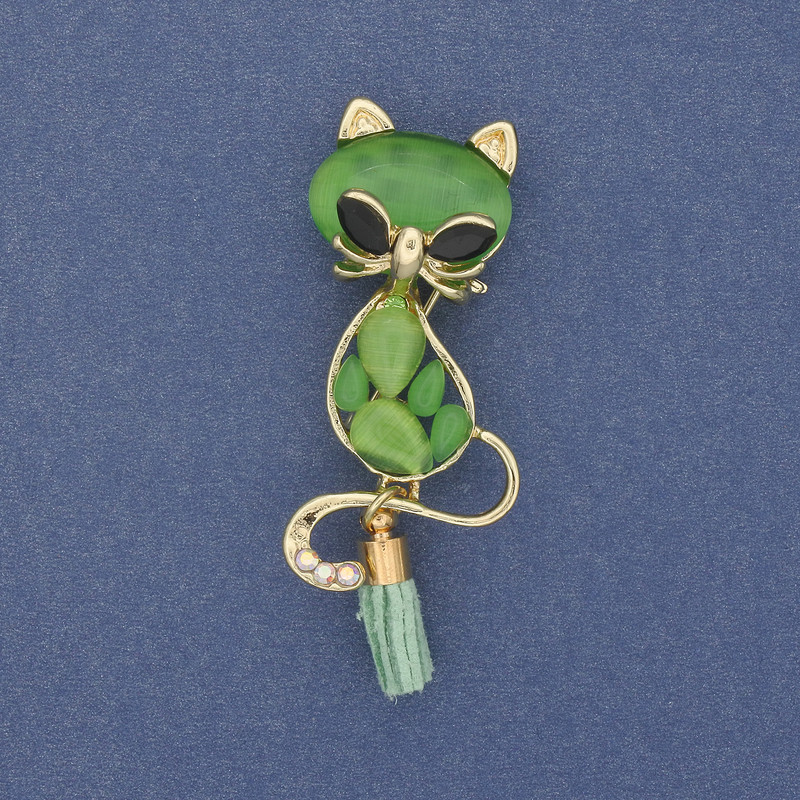 Brooch pendant Cat with a pea green Cat's Eye in golden metal 43x17mm+