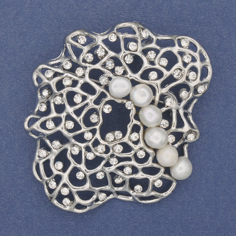 Brooch Pendant Accent with White Pearls and Rhinestones Silver Metal 55x64mm+