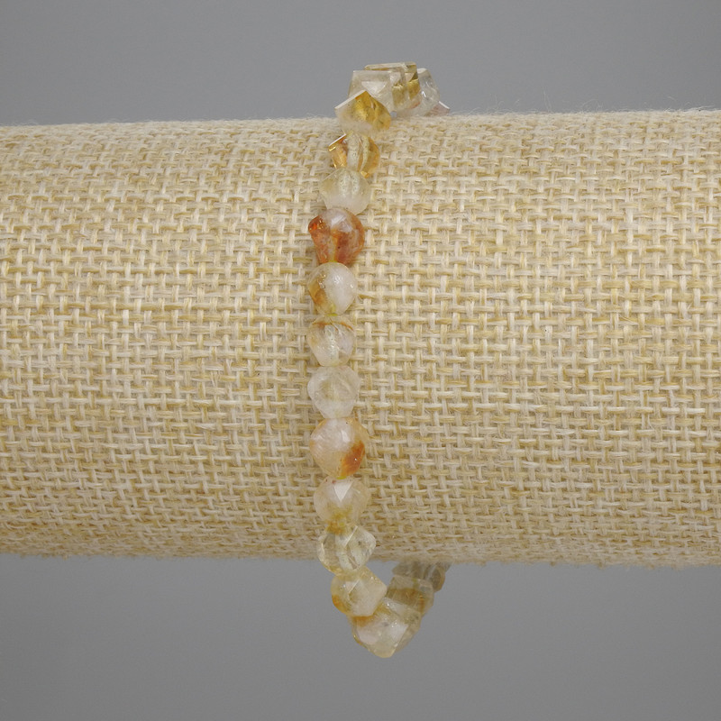 Bracelet Faceted Citrine Diamond-shaped Beads, 6x5mm diameter, 18cm length +/-, stretch