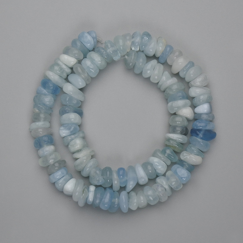 Aquamarine Chips Beads 9-15×3-5 mm, 40 cm long on thread