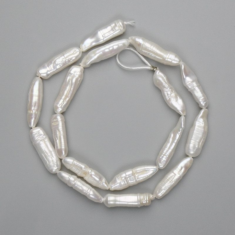 Baroque pearls with benzene tint on a thread 20-26×6, 5-7, 5mm +-, length 40cm+-