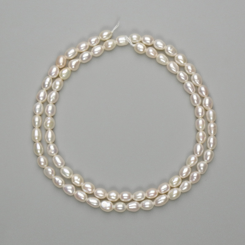 Natural freshwater pearl beads 5–5.5 mm, 5x4 mm+, 39 cm length on a thread
