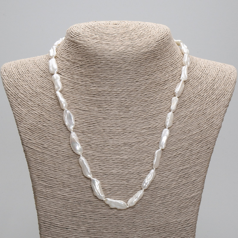 Necklace of natural baroque pearls, diameter 20-21×7, 5-9mm±, length 45cm± with a 5cm extender chain