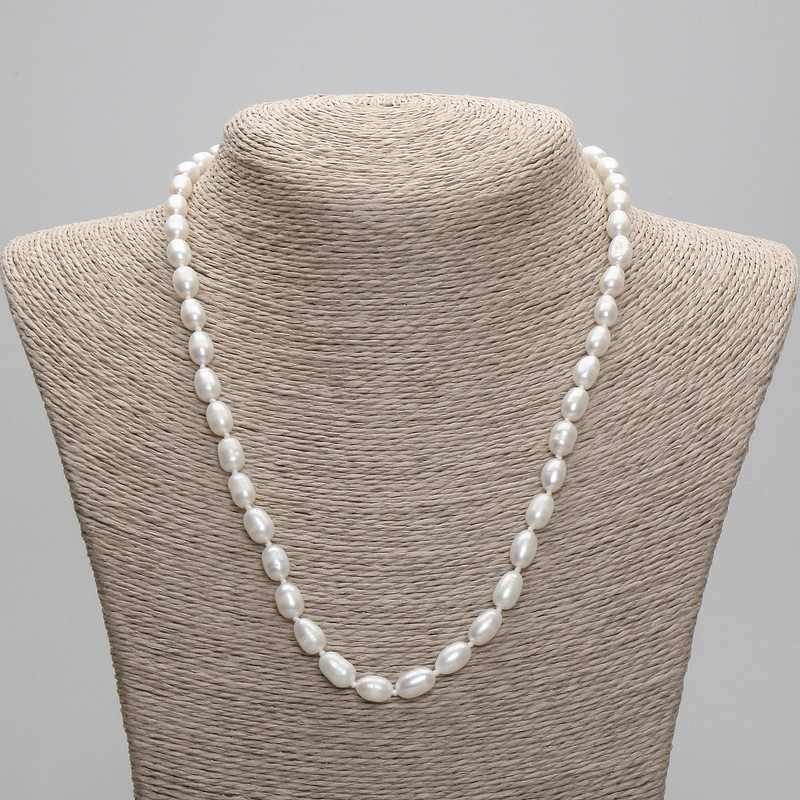 Necklace of Natural Freshwater Pearls 8.5–9×6 mm ±, length 45 cm ± 5 cm extender chain