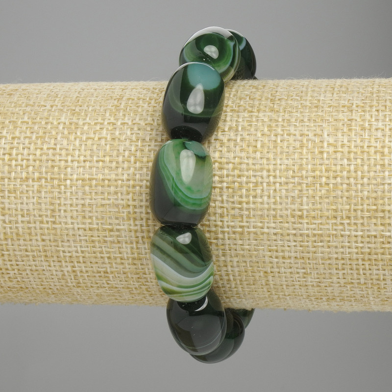 Agate bracelet barrel shape, diameter 17-18x12, 5-13mm+-, length 18cm+- stretch