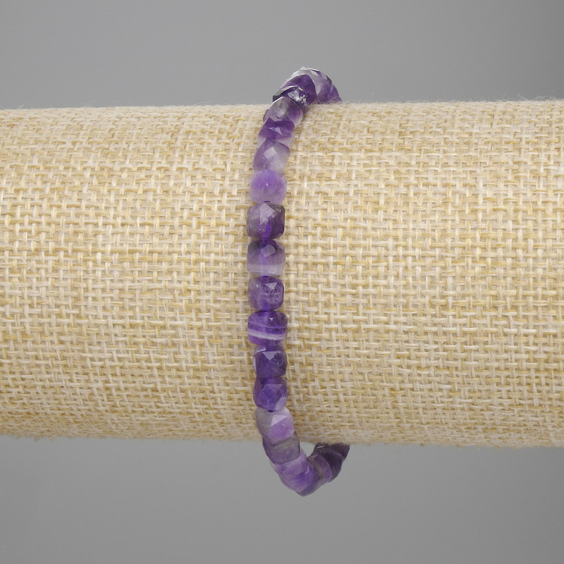 Amethyst bracelet faceted cube bead, diameter 5x5mm ±, length 18cm ± stretch