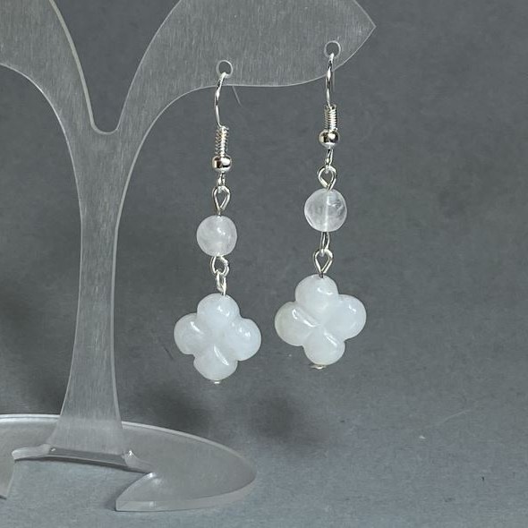 Earrings Mountain Crystal faceted bead 6mm± clover 14mm±, length 45cm±