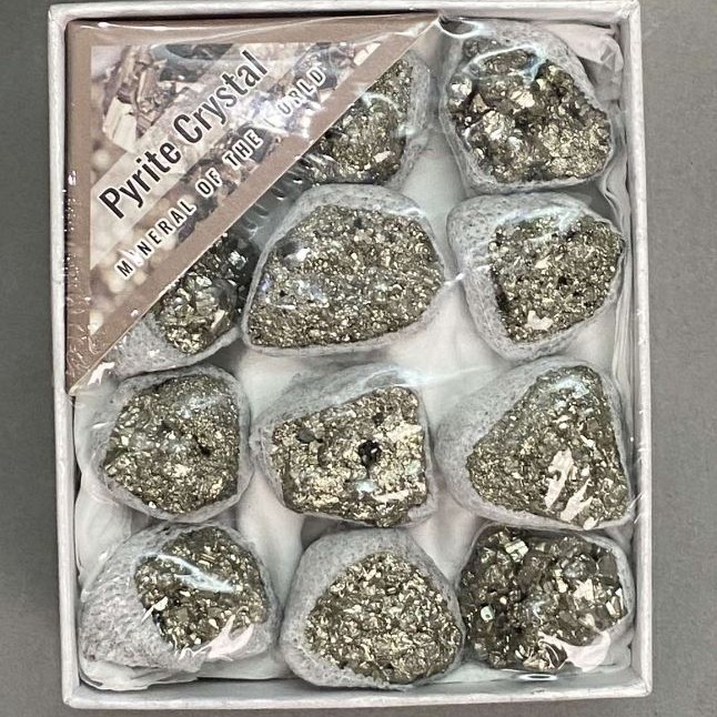 Pyrite souvenir stone sorted by size (price per box) 9x8cm+