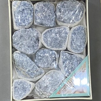 Calcite souvenir stone assorted sizes (price per box) 17x13cm+