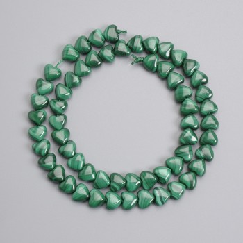 Natural stone beads Malachite heart 8x7-7.5 mm+- on a thread length 39 cm+-