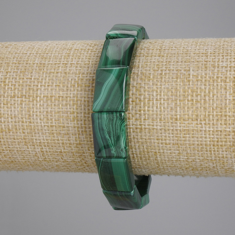 Malachite bracelet, smooth link, diameter 16×12mm +-, length 18cm +- stretch