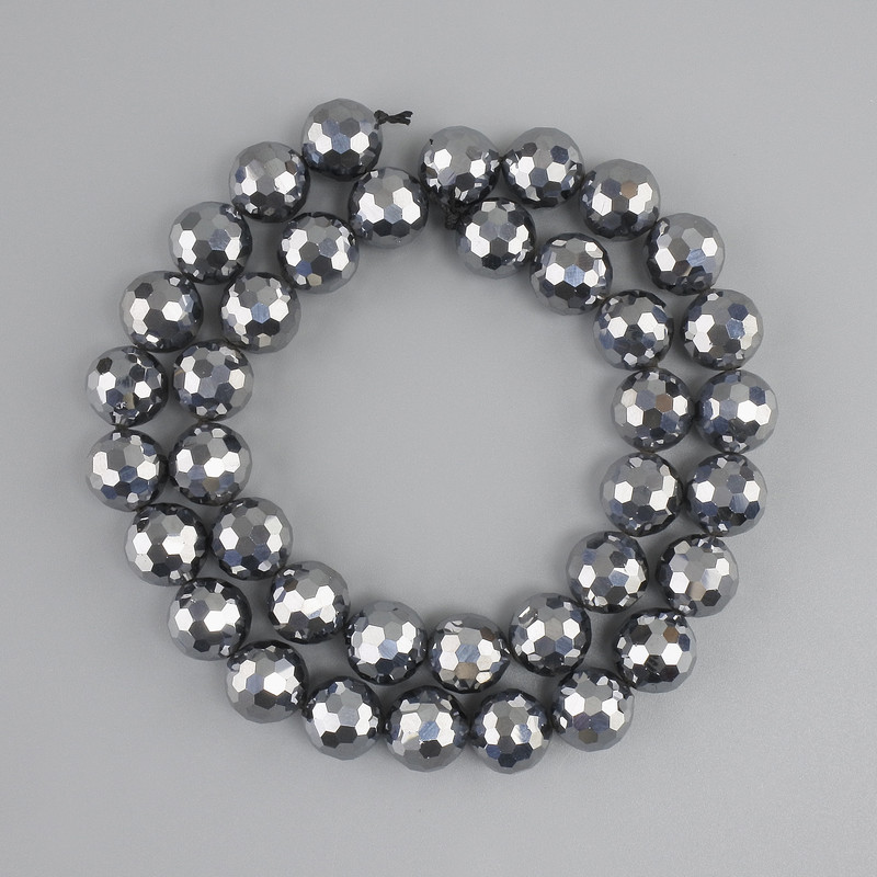 Terahertz beads faceted, bead diameter 8mm+-, length 38cm+-, on a string