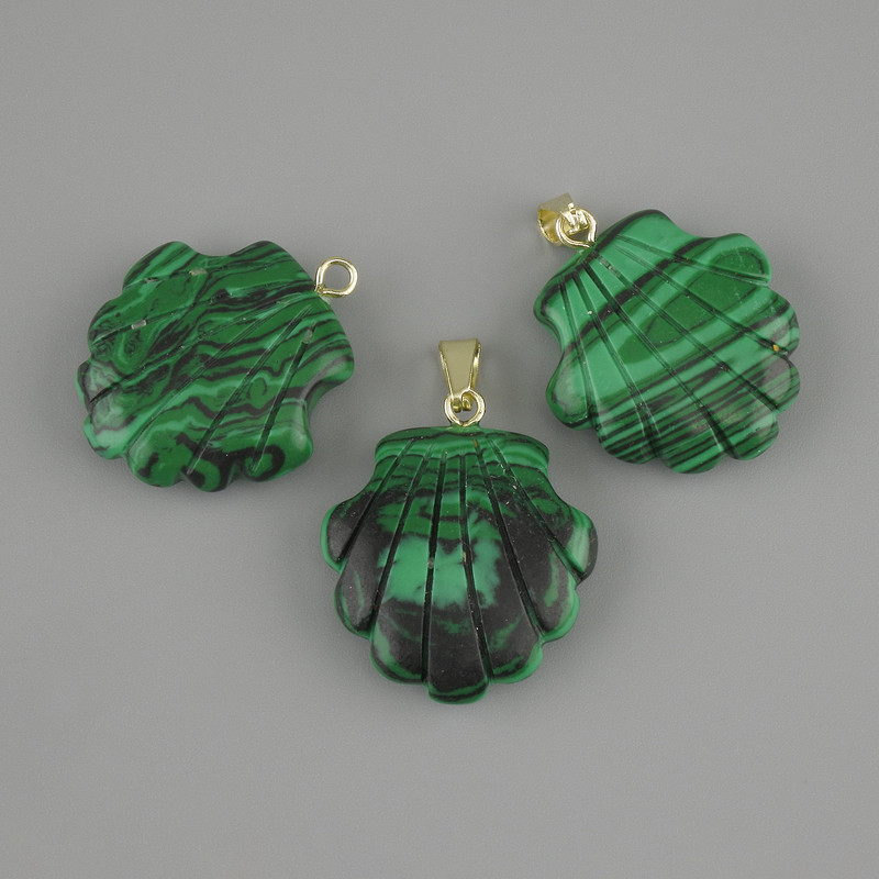 Pendant Shell Malachite 22x22xmm+-, length 30mm+-