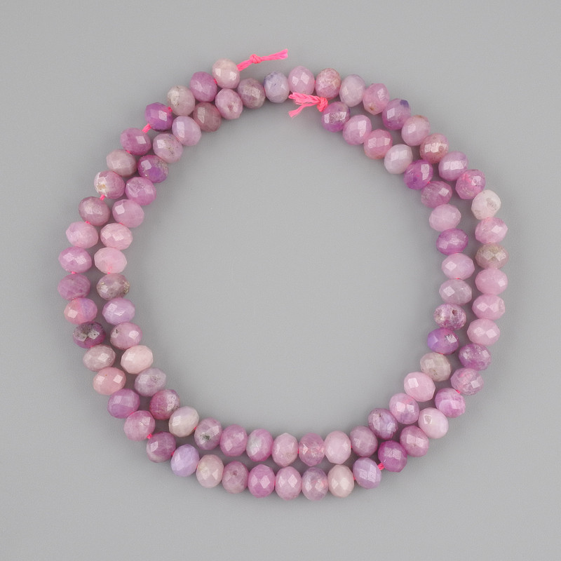 Ruby beads faceted rondelle, diameter 5.5x4mm ±, length 40cm ± on a string