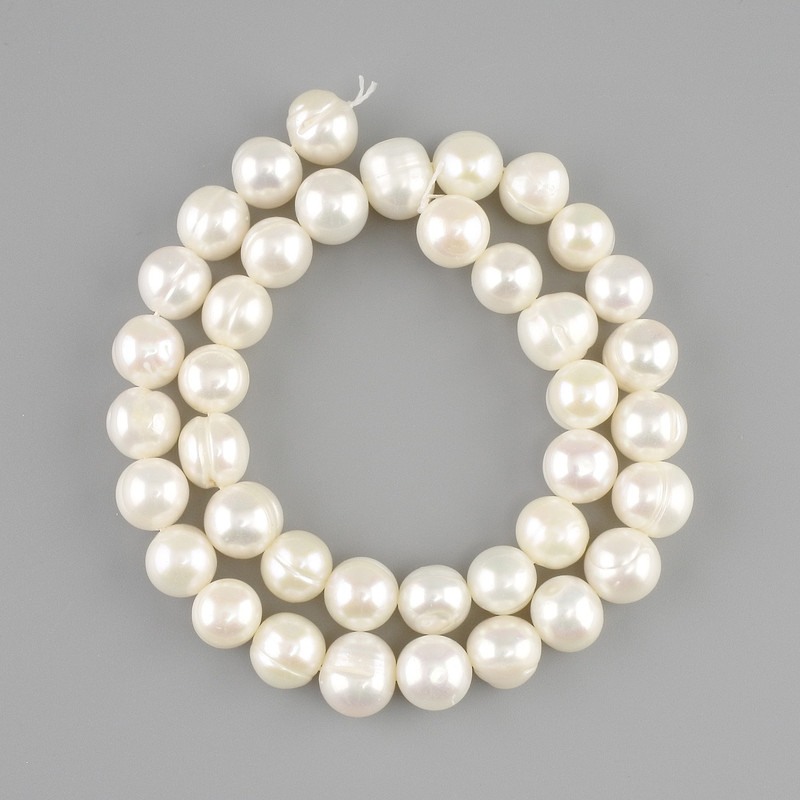 Freshwater pearl beads 8-10x8-9, 5mm+-, strand length 35cm+-