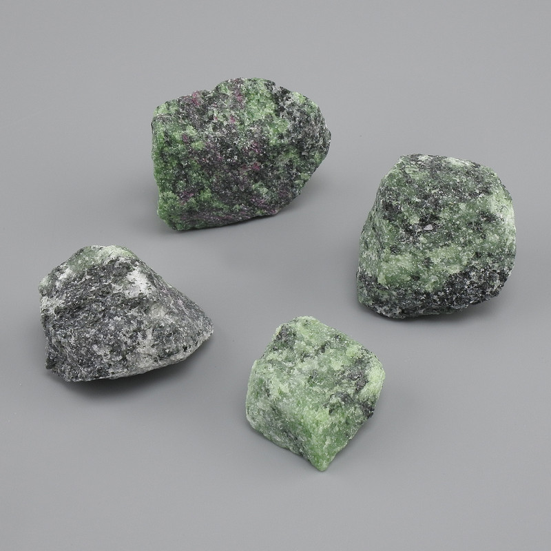 Natural unprocessed Zoisite, diameter 26-40x20-30x9-22 mm+- (assorted sizes) (Price per 100 g)